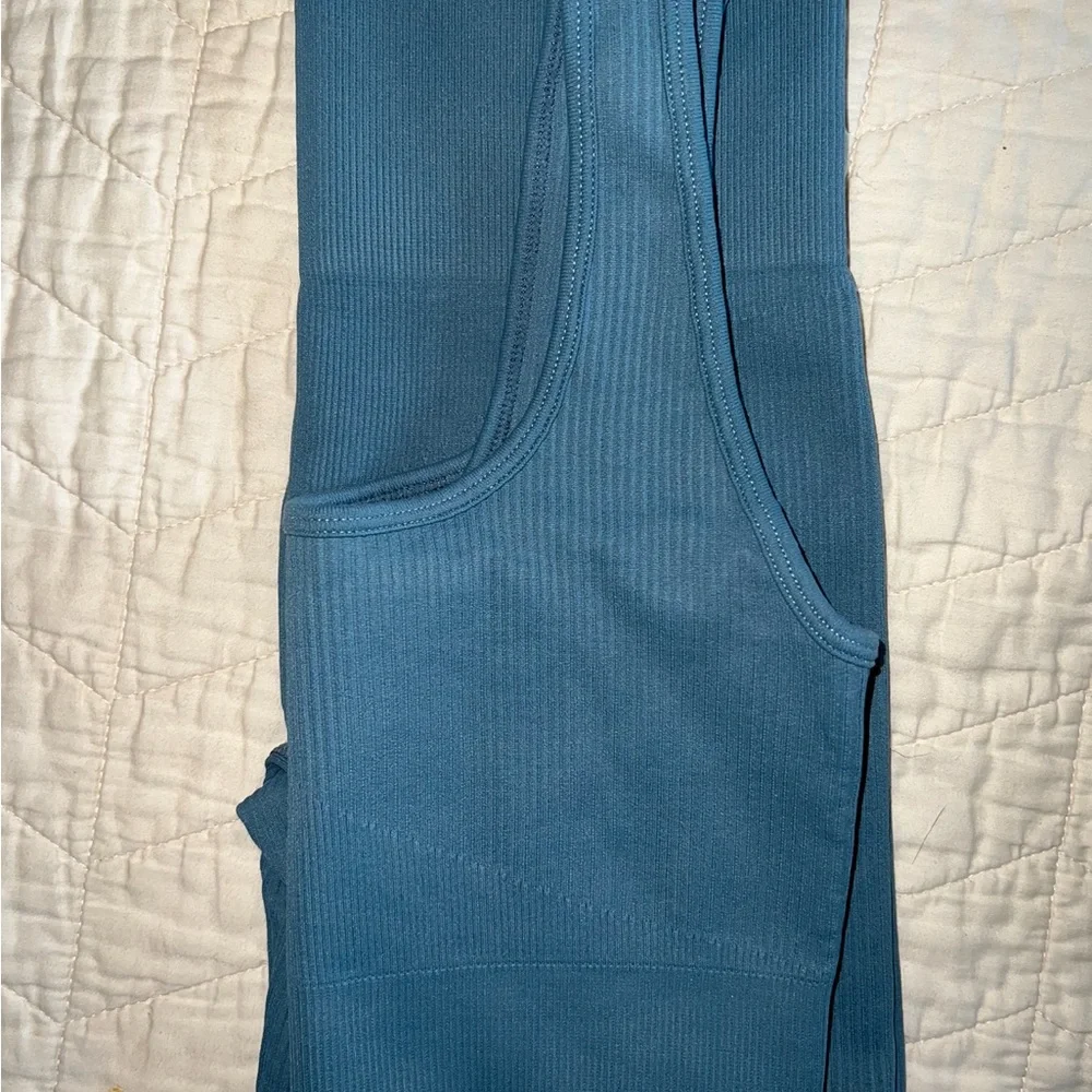 NWOT Blue Ribbed Workout Set - Picture 2 of 2